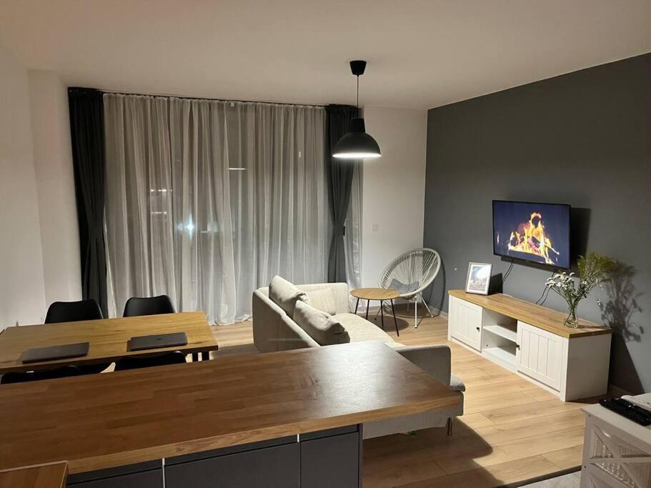 Sunlit Elegance Escape Apartment ヴァルナ エクステリア 写真